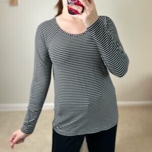 Lululemon Athletica Heathered Dark Gray Striped Long Sleeve Tee